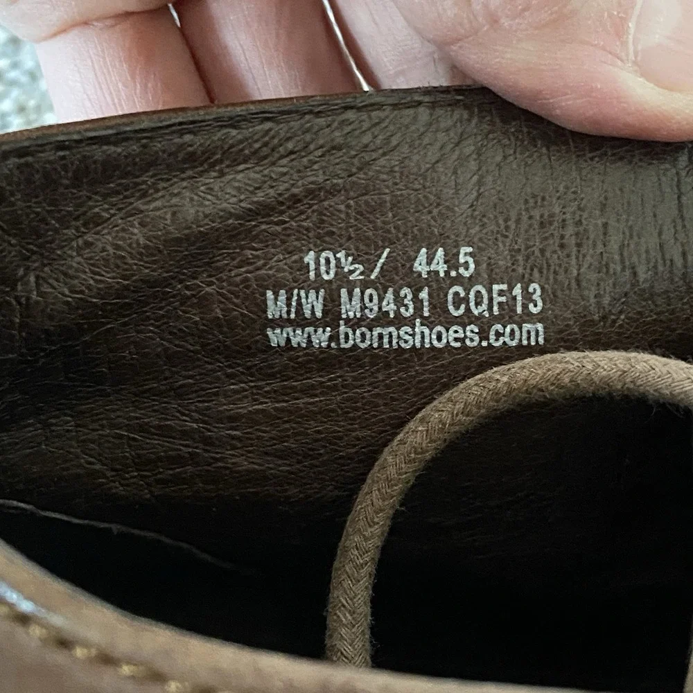 Born Chukka Boots Men 10.5 M/W EU 44.5 Brown Leather Lace Up Distressed Casual